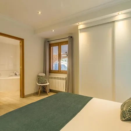- 268532 Holiday home *