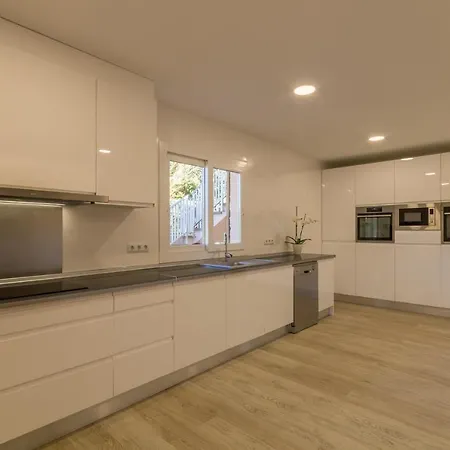 - 268532 Holiday home *